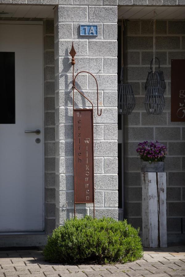 Studio Living... Langnau im Emmental Exterior foto