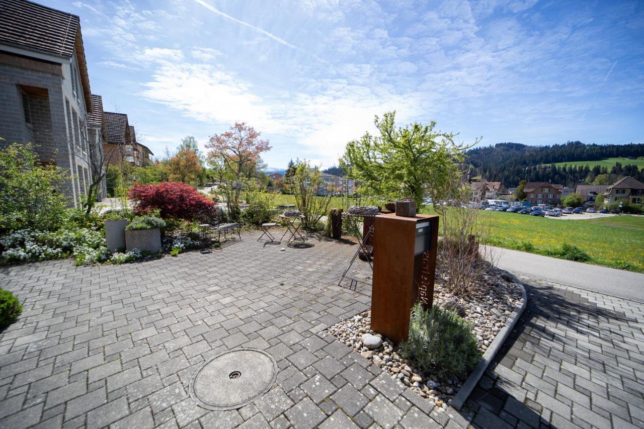 Studio Living... Langnau im Emmental Exterior foto